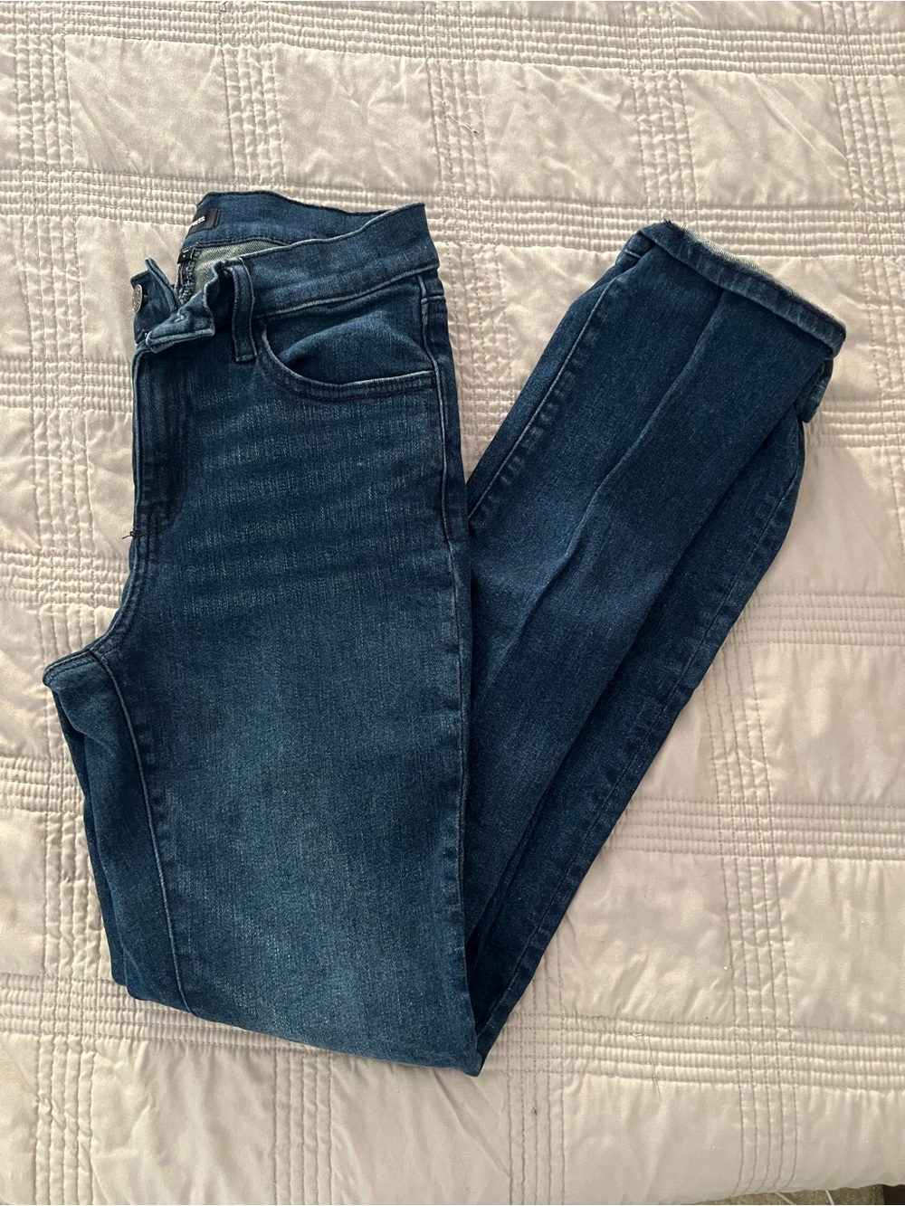 Express Boot Cut Jeans in Dark Blue Wash